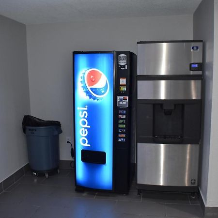 Microtel Inn & Suites By Wyndham Stockbridge/Atlanta I-75 Ngoại thất bức ảnh
