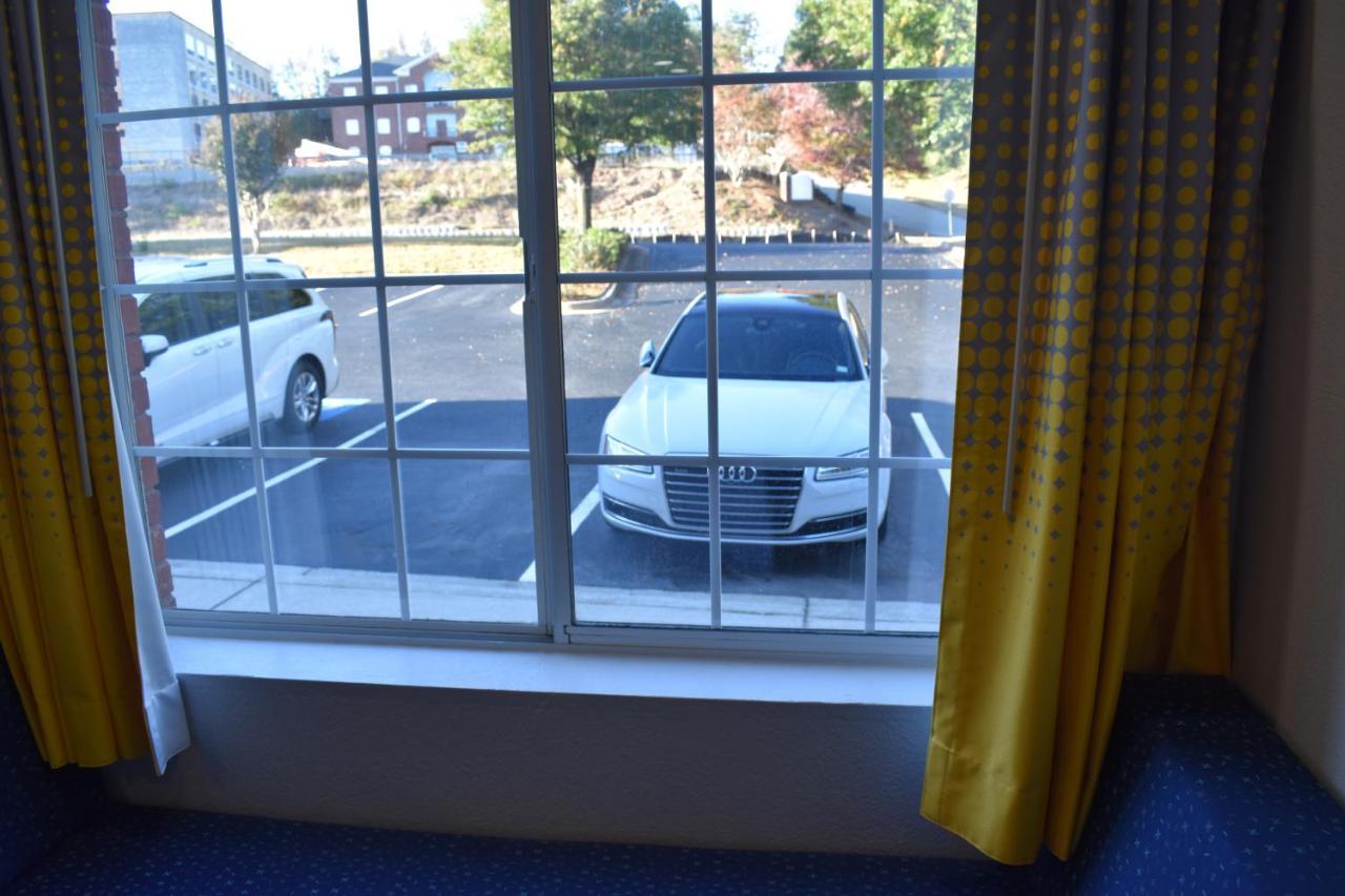 Microtel Inn & Suites By Wyndham Stockbridge/Atlanta I-75 Ngoại thất bức ảnh