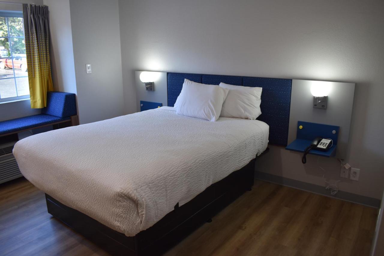 Microtel Inn & Suites By Wyndham Stockbridge/Atlanta I-75 Ngoại thất bức ảnh