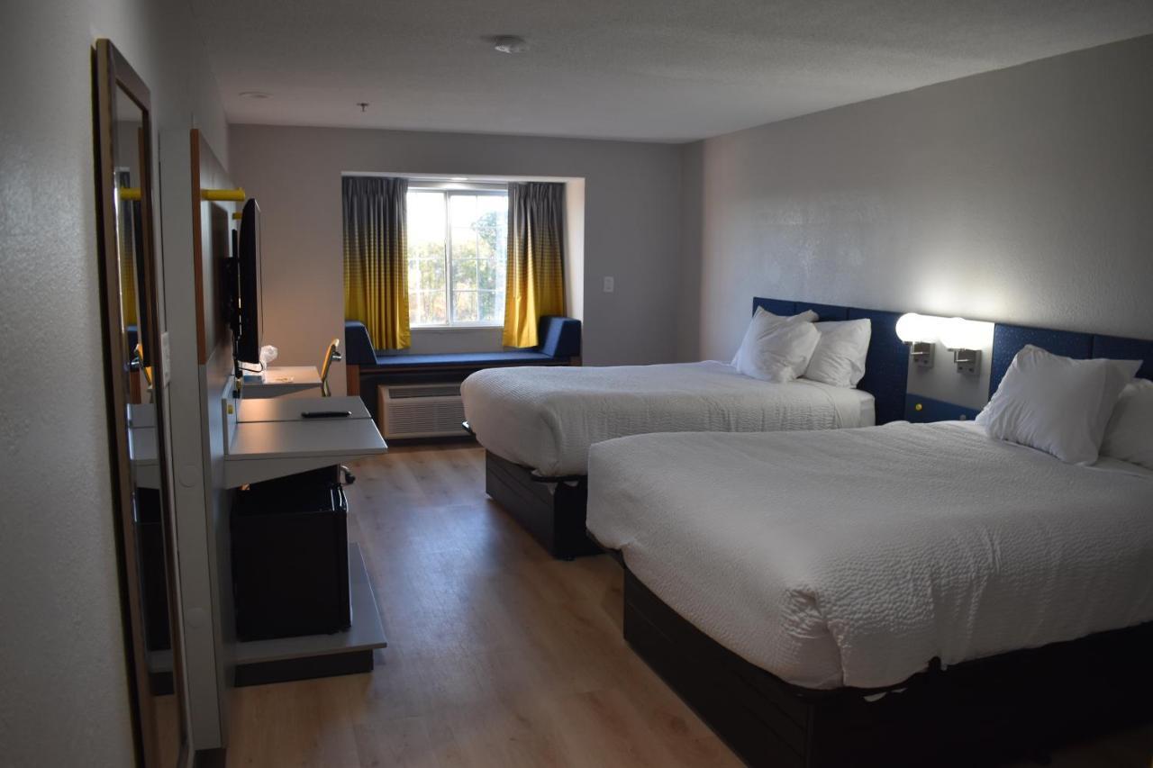 Microtel Inn & Suites By Wyndham Stockbridge/Atlanta I-75 Ngoại thất bức ảnh
