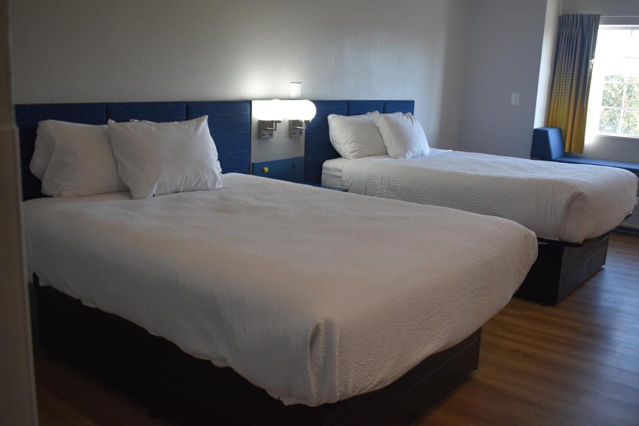 Microtel Inn & Suites By Wyndham Stockbridge/Atlanta I-75 Ngoại thất bức ảnh
